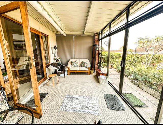 2 BEDROOM TOWNHOUSE FOR SALE IN WESTVILLE